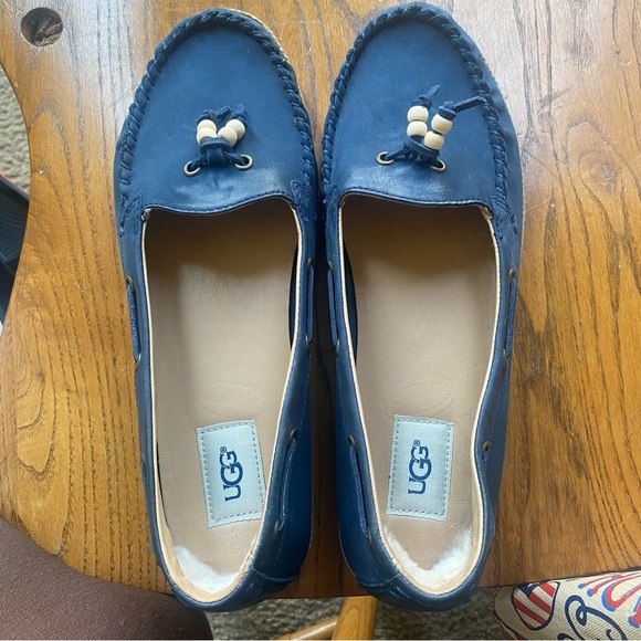 UGG Women's Blue Moccasins Size 11 - Picture 1 of 7